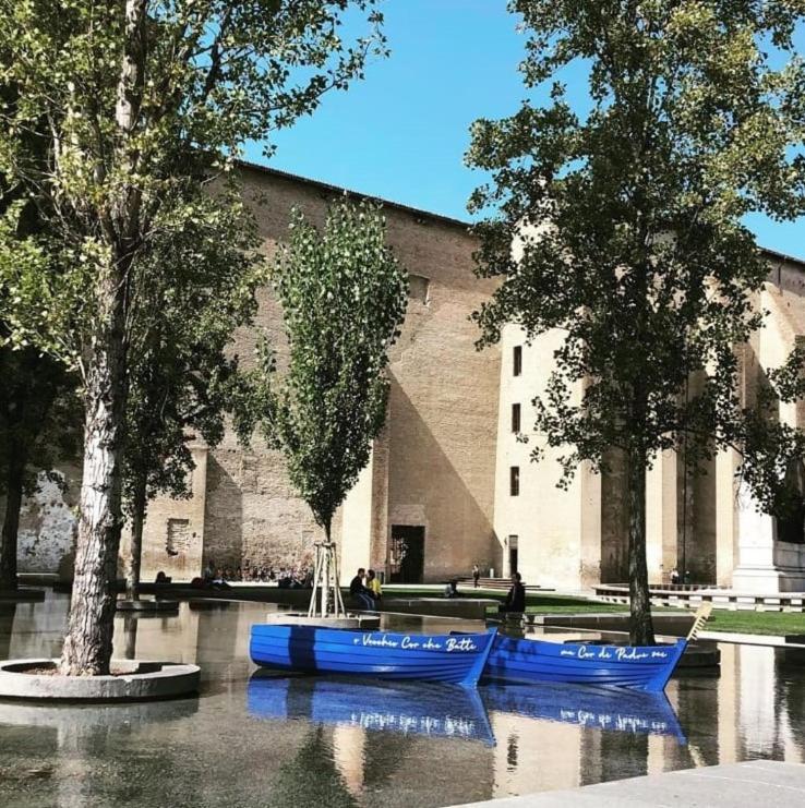 Banksy - Arte In Centro Citta Apartment Parma Luaran gambar